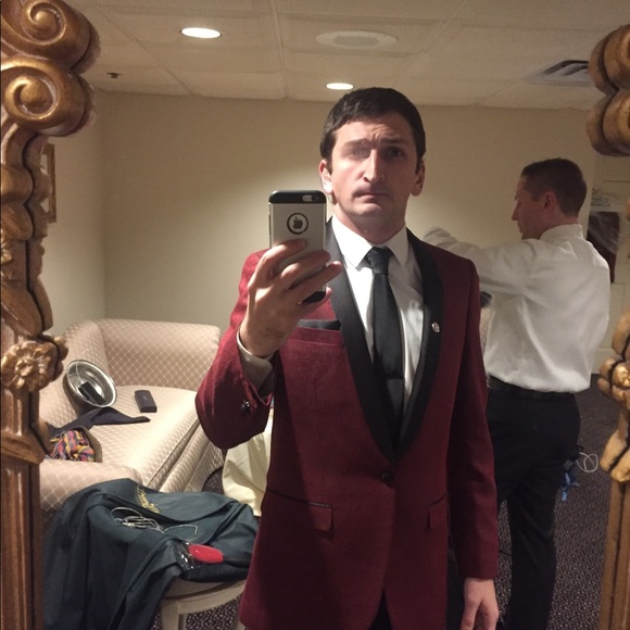 Meet your Posher, Tyler - Picture 3 of 3